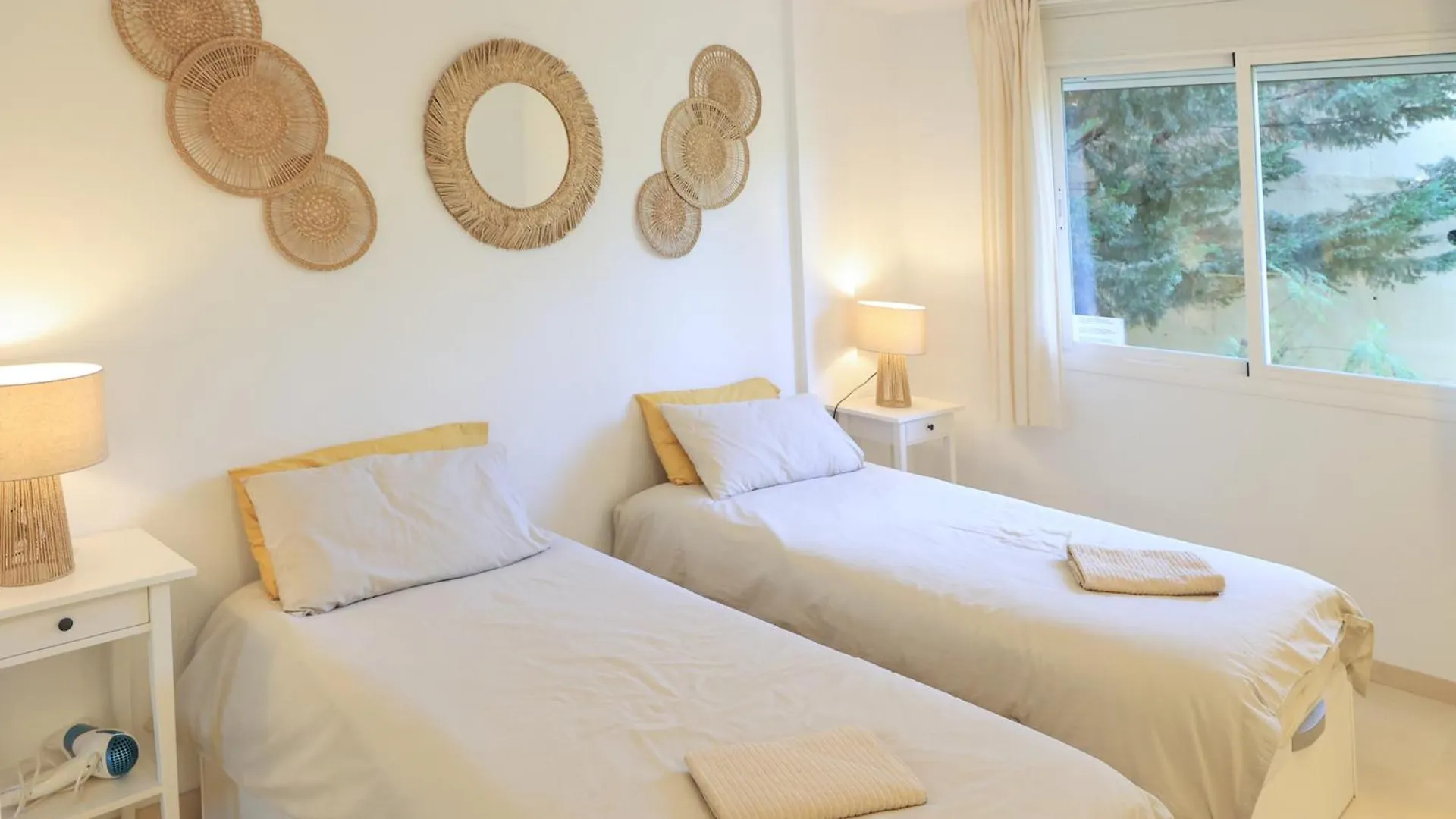 Appartement Avec Vue Sur Mer Calahonda Sitio de Calahonda 0*,  스페인